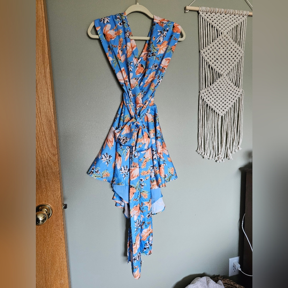 NWT Blue Floral Wrap Romper - US L
